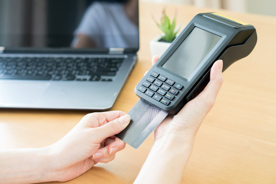 Contactless credit card payment