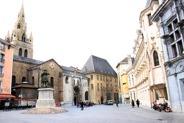 Obraz premium Street view of the city of Grenoble. Beautiful perspective of architecture 