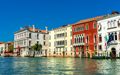 Fototapeta na wymiar Colorful Grand Canal Reflectioins Venice Italy