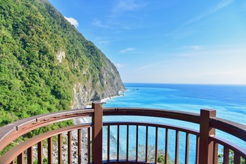 Breathtaking Scenery of Qingshui Cliff From Observatory Deck