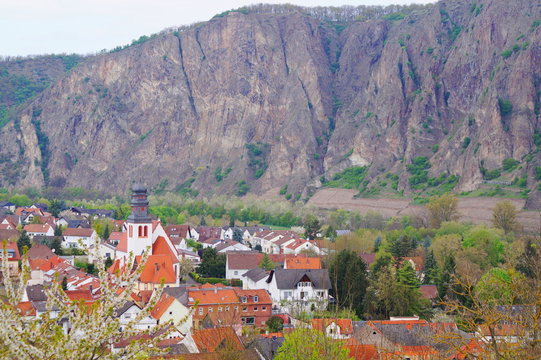 Der Rotenfels in Traisen bei Bad M&uuml;nster am Stein Ebernburg