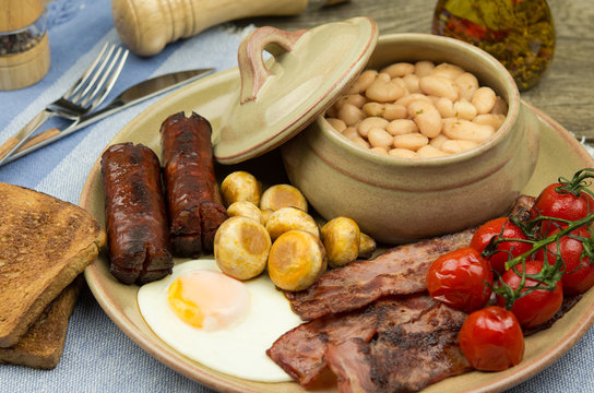 &amp;quot;Traditional English Breakfast&amp;quot; Images – Browse 132 Stock Photos ...
