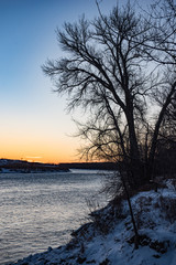 Fototapeta na wymiar sunset on Missouri River