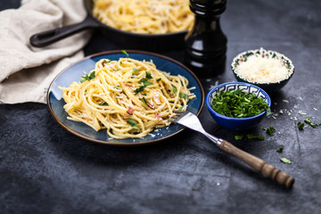 Spaghetti carbonara with egg and pancetta