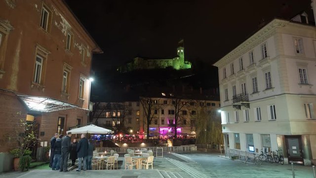 Timelapse of the castle seen from the city