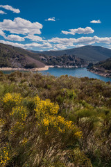 Fototapeta na wymiar Lake camporredondo in Palencia, Castilla y León, Spain.