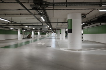 covered parking mall