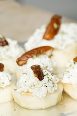 Gefüllte birnen mit Frischkäse und Datteln