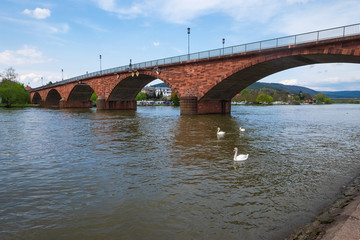 Die Mainbrücke in Miltenberg