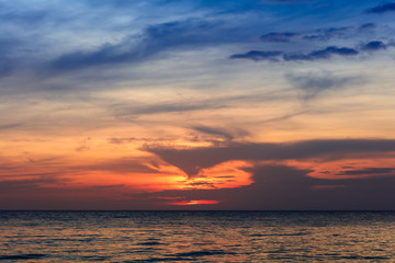 Fototapeta premium beauteous red sunset over ocean