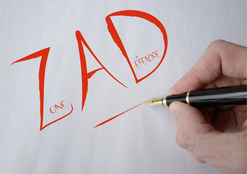 zad &eacute;criture rouge