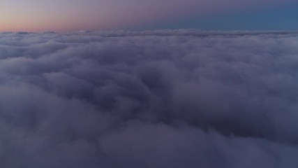 Au dessus des nuages