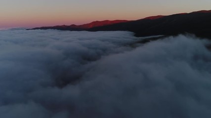 Au dessus des nuages