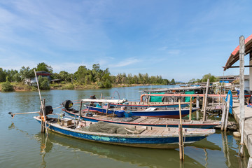 Fototapeta na wymiar Traditional wooden boat in river at Chanthaburi, Thailand