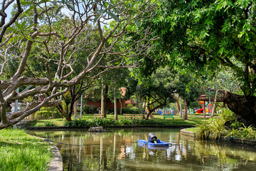 Fototapeta na wymiar Suan Saranrom Park in Bangkok, Thailand