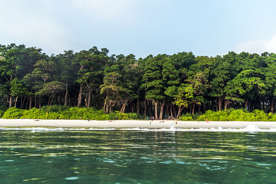 Stunning view of Radhanagar Beach on Havelock Island.