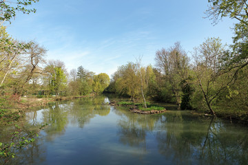 Fototapeta na wymiar Marne river banks in the old village of Creteil city
