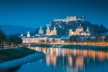 Fototapeta premium Historic city of Salzburg at twilight, Austria