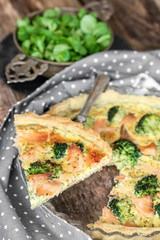 tarte et part au saumon et brocolis 3