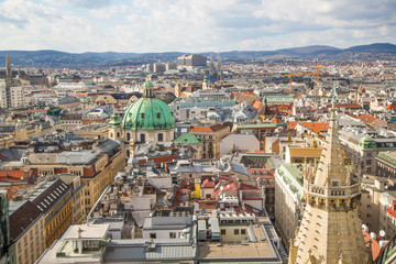 Fototapeta na wymiar Panorama, Altstadt und Sehenswürdigkeiten von Wien, Österreich