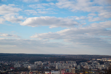 Fototapeta premium cityscape view. cloudy day. city horizon line with clouds. copy space.