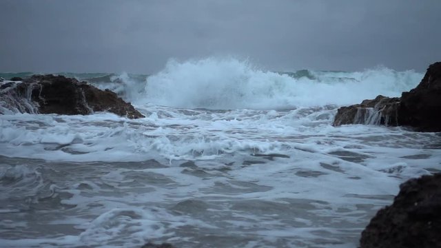 The sea a cloudy day in slow motion