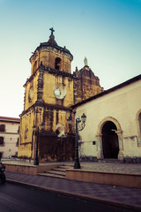 Fototapeta na wymiar Church in the city of Leon, Nicaragua. historical monument