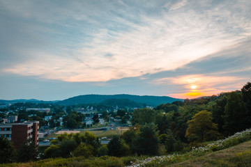 Fototapeta na wymiar Sunset over the town of Indiana Pennsylvania