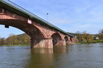 Fototapeta na wymiar Alte Mainbrücke Lohr