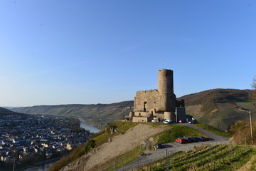 Fototapeta na wymiar Burg Landshut in Bernkastel-Kues in Rheinland-Pfalz