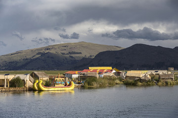 Fototapeta na wymiar Uros floating island, lake Titicaca, Peru