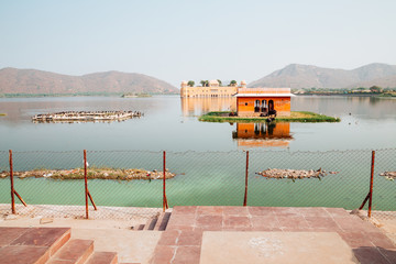 Fototapeta na wymiar Jal Mahal(Water Palace) with Man Sagar Lake in Jaipur, India