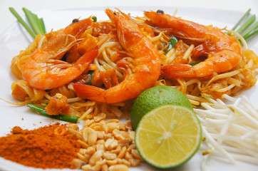 Vietnamese fried rice with sauced shrimp
