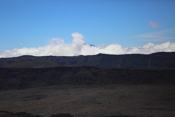 Fototapeta na wymiar piton de la fournaise