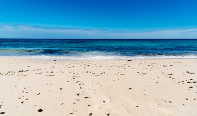Fototapeta na wymiar Beautiful beach, sea and blue sky