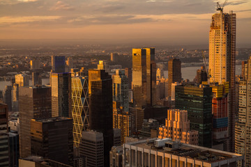 Incredble view of the Manhattan Skyline just before Sunset