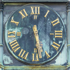 Obraz na płótnie Canvas clock with golden hands Esslingen Germany