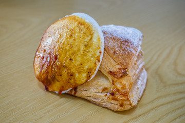 Cuerno de merengue (meringue horn). Traditional sweet from Murcia, Spain, made of puff pastry in the shape of a horn and filled with meringue.