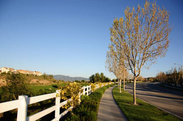 Pedestrian walkway for exercise and walk