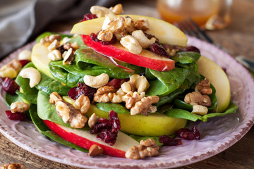 Apple cranberry spinach salad