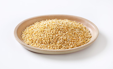 white quinoa seeds