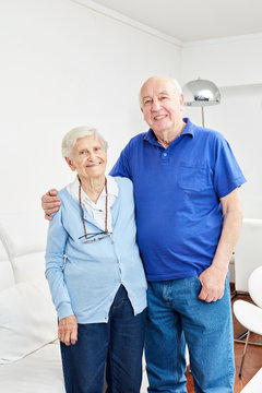 Senioren Paar als glückliches Ehepaar