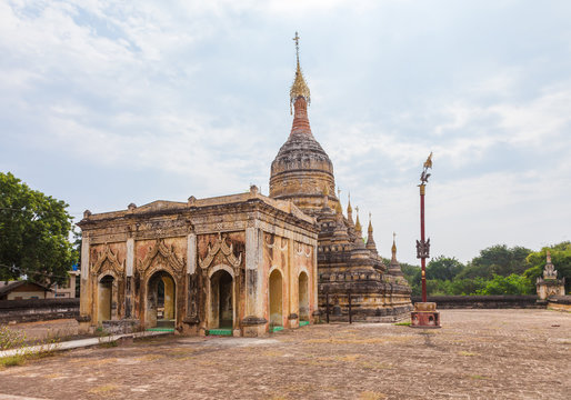 Ancient Buddhist Hsu Taung Pyi Pagoda at Old Bagan archaeological zone in Myanmar.