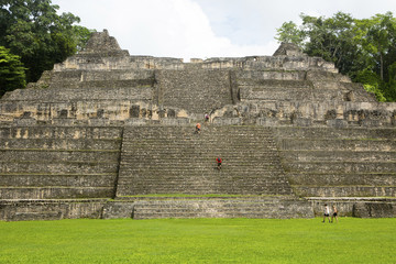 Fototapeta na wymiar Caracol Mayan Ruins