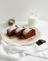 Brownie with berries and chocolate