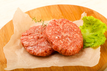 Raw cutlet