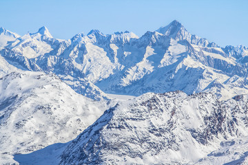 Obraz premium The mountain range in Saas Fee, Switzerland