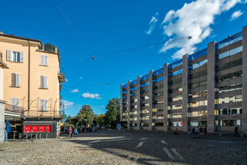 Walking Street Building