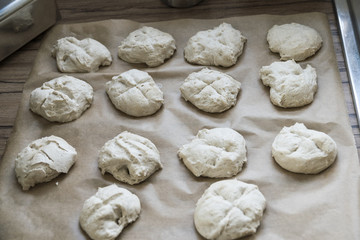 rohe Teiglinge von Brötchen