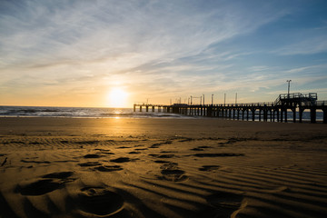 Obraz premium Dawn on the pier